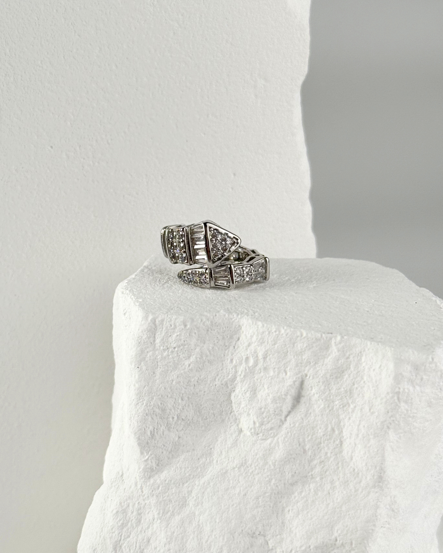 Silver Poison Kiss Cuff